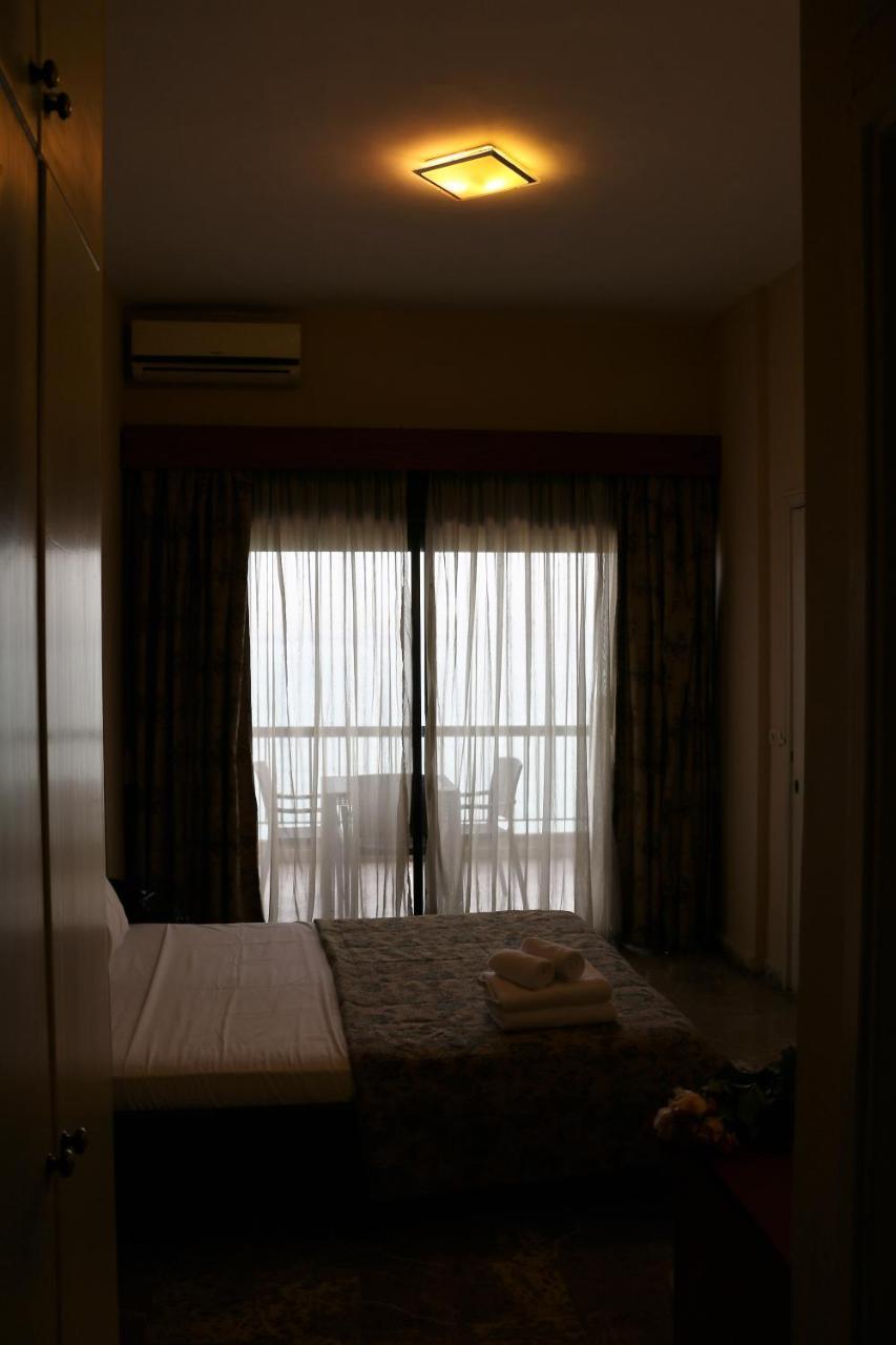 Holiday Suites Hotel & Beach Resort จูนิเย ภายนอก รูปภาพ