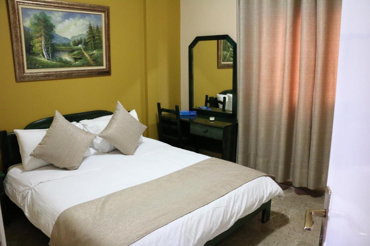 Holiday Suites Hotel & Beach Resort จูนิเย ภายนอก รูปภาพ